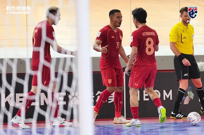 Niềm vui của đội tuyển futsal Thái Lan. Ảnh: FAT