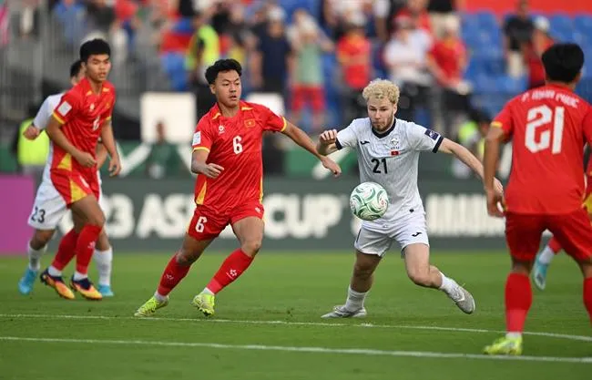 Chấn thương của Thái Sơn và nỗi lo với U23 Việt Nam 2 Chấn thương của Thái Sơn và nỗi lo với U23 Việt Nam 2