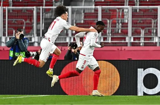 Sốc! Monaco vỡ trận sau khi dẫn PSG 2-0, các ngôi sao lên tiếng thừa nhận sai lầm