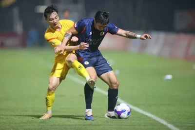 Cú Sốc V.League: PVF-CAND Cầm Hòa CAHN, Đình Bắc Ghi Bàn Vẫn Không Cứu Nổi Đội Đầu Bảng! 1